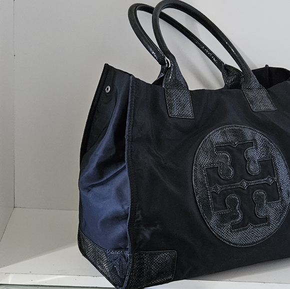 LikeNew!Tory Burch XXL Black Nylon and snake leather Tote bag - Picture 5 of 12